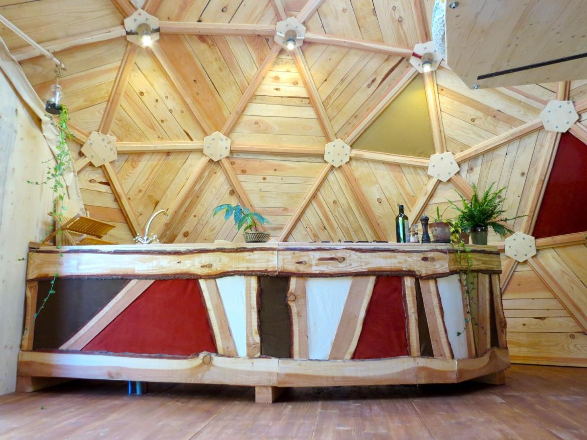 Habitat Createur - Hebergements Insolites Au Camping Municipal "Les Ecureuils" Recoubeau-Jansac Bagian luar foto