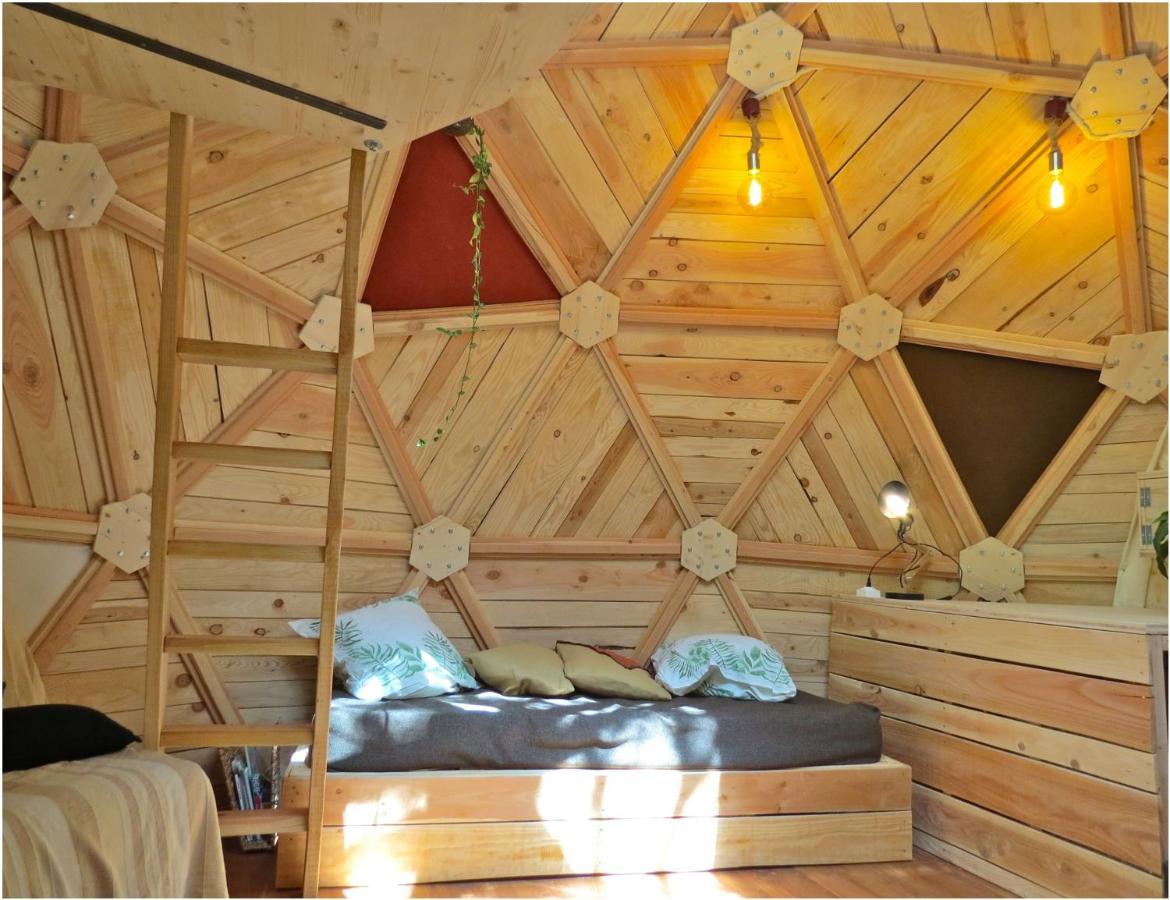 Habitat Createur - Hebergements Insolites Au Camping Municipal "Les Ecureuils" Recoubeau-Jansac Bagian luar foto