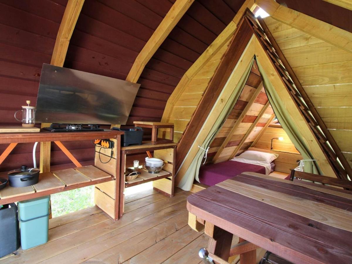 Habitat Createur - Hebergements Insolites Au Camping Municipal "Les Ecureuils" Recoubeau-Jansac Bagian luar foto